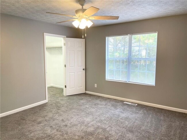 Building Photo - 7748 Bernardo Dr