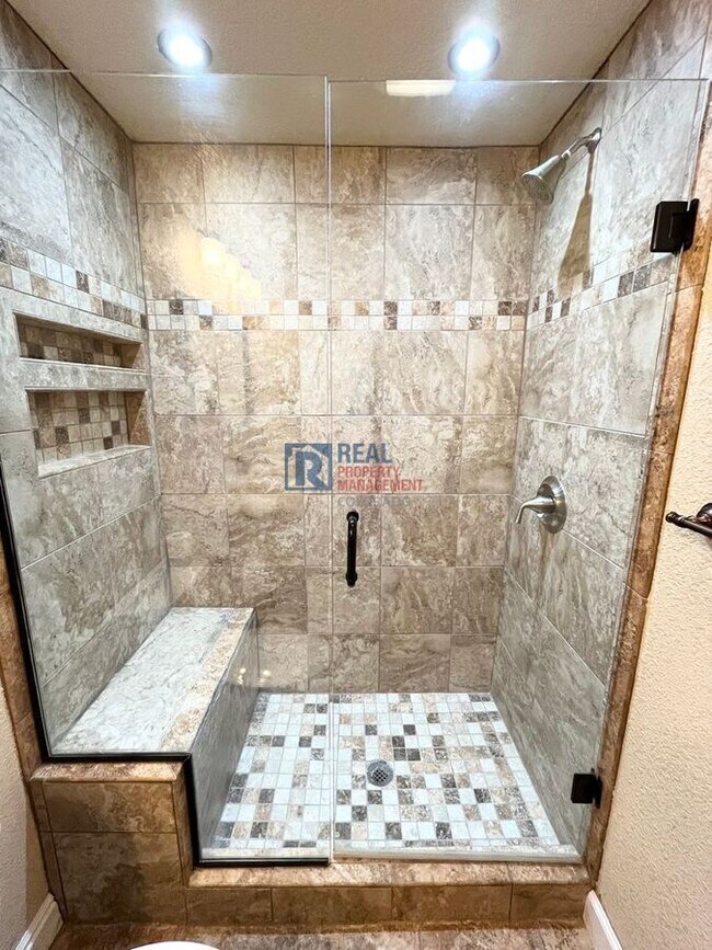 Building Photo - 10276 Deer Meadow Cir