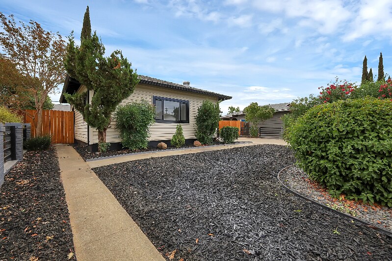 Building Photo - 10412 Dolecetto Dr