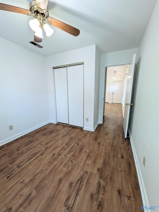 Building Photo - 221 Knox Creek Trail NW