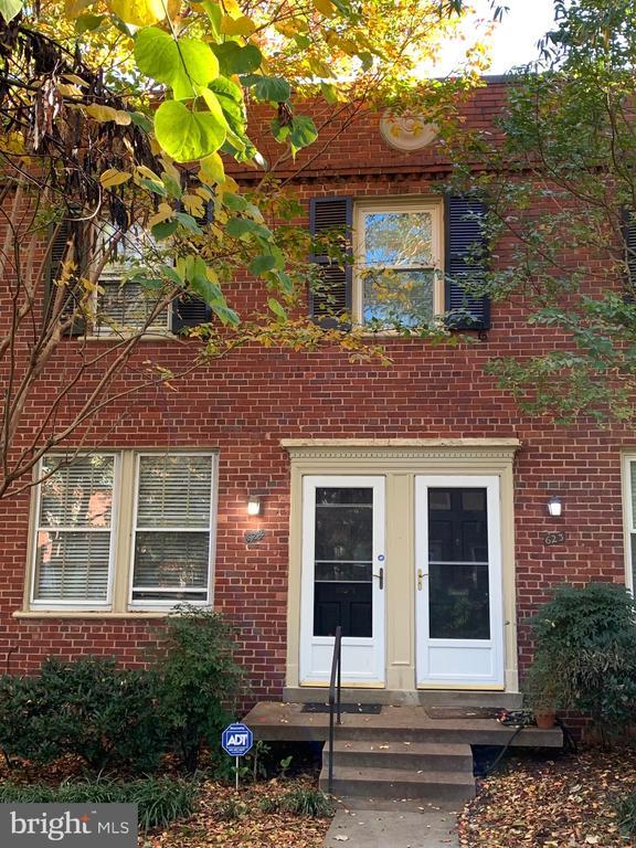 Building Photo - 2601 16th St S