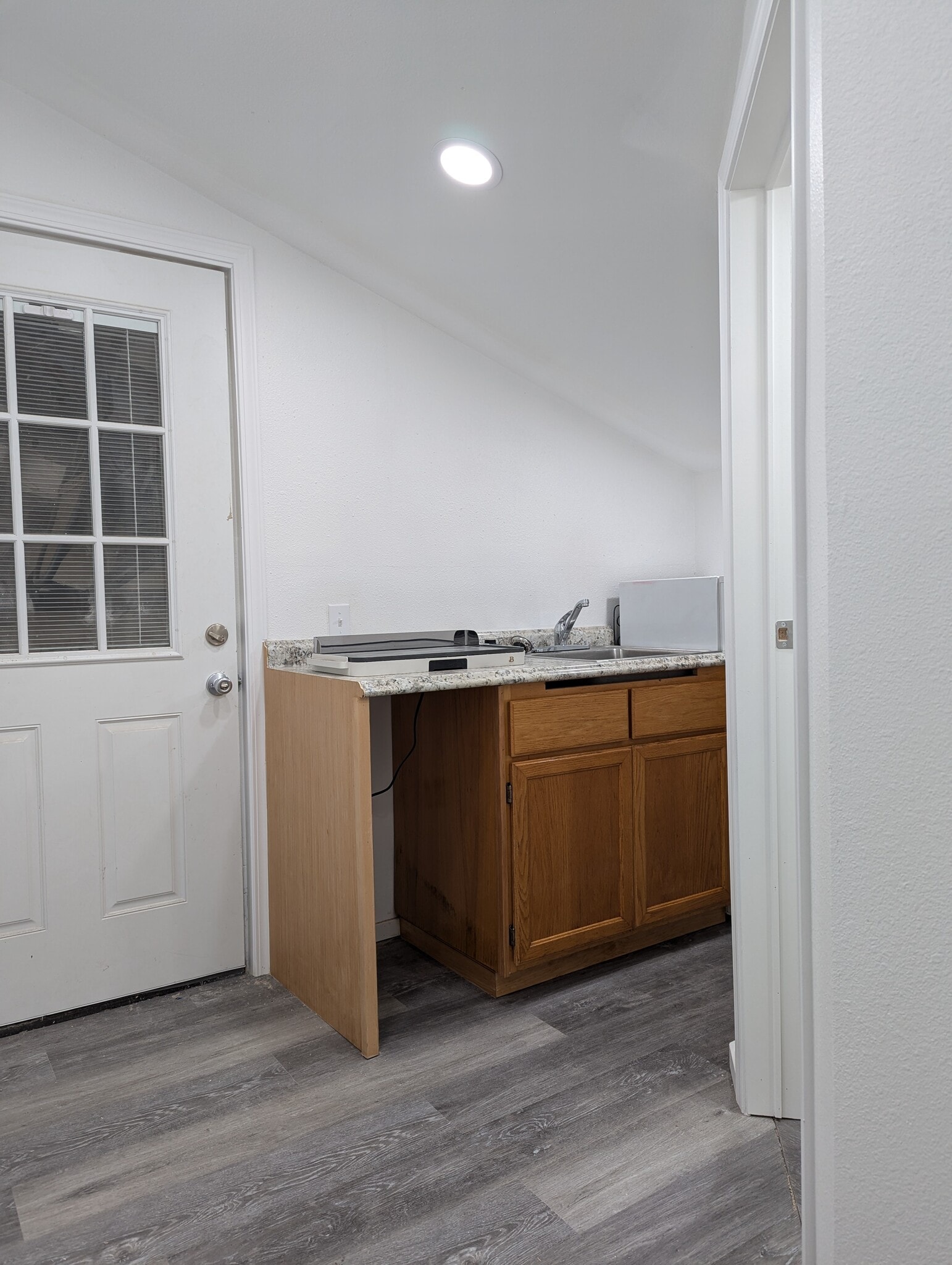 Building Photo - 1002 Pioneer Rd