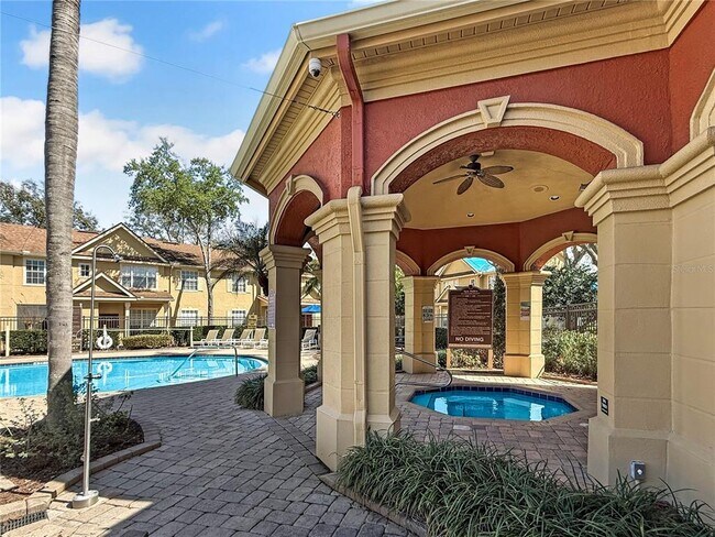 Building Photo - 860 Grand Regency Pointe