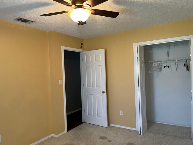 Building Photo - 2260 Estates Circle Navarre, FL 32566