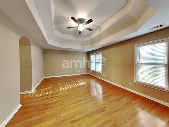 Building Photo - 4727 Cedar Wood Dr SW