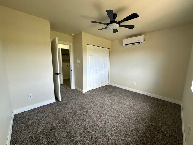 Building Photo - Valley View Estates C