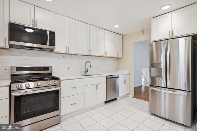 Building Photo - 6518 Wilmett Rd