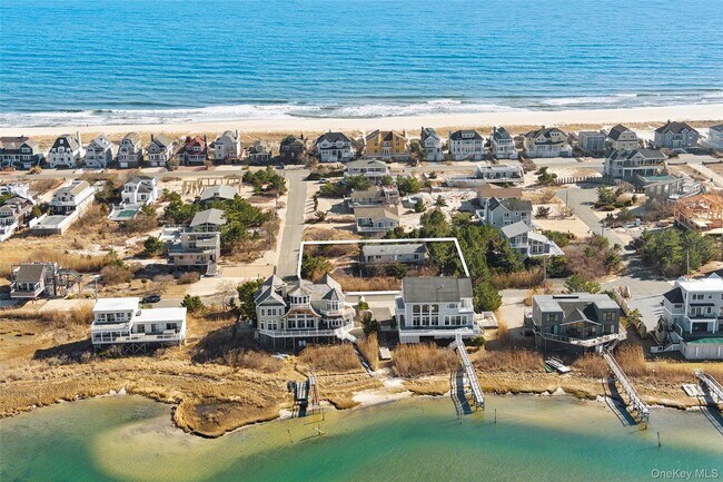 Building Photo - 7 Cove Ln