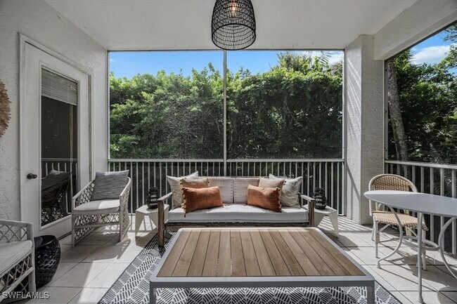 Building Photo - 700 Bentwater Cir