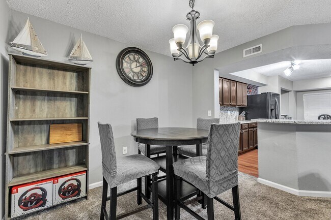 Building Photo - 7731 Falcon Rest Cir