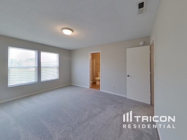 Building Photo - 3423 Summer Breeze Cir