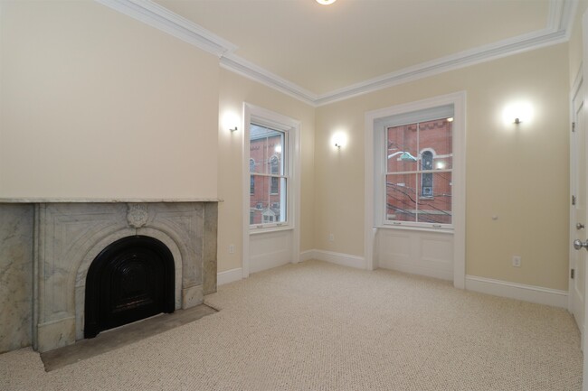 Building Photo - 58 8th St