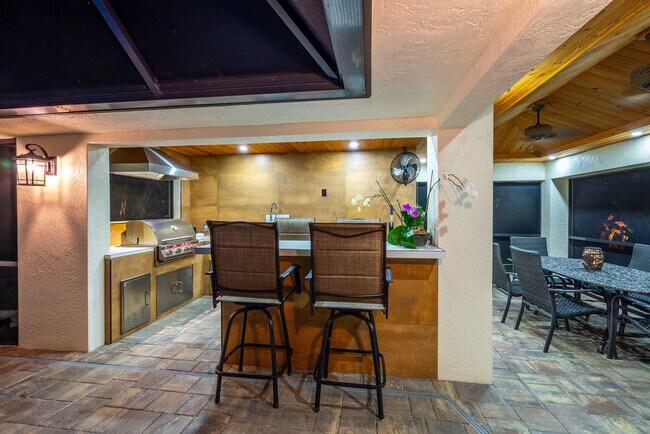 Building Photo - 12466 Quercus Ln