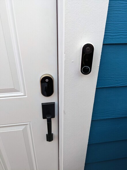 Building Photo - 820 46th St