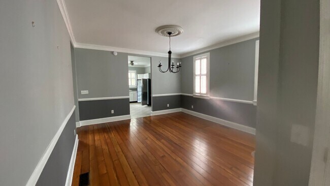Building Photo - 3 Bedroom 2.5 Bath House in Radcliffeborough - Downtown Charleston