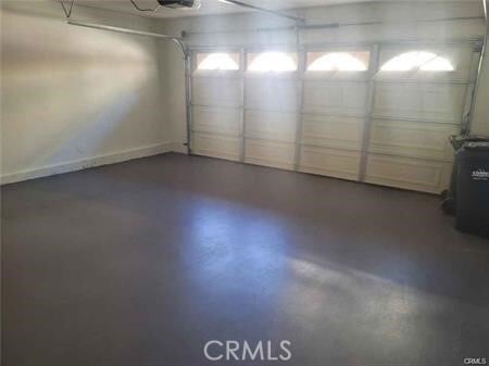 Building Photo - 2825 Plaza del Amo