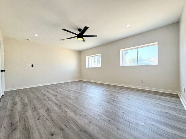 Building Photo - 68745 Tachevah Dr