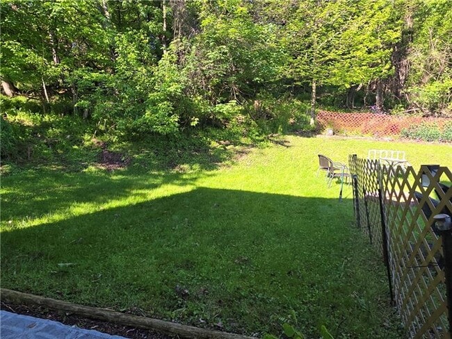 Building Photo - 416 Jacobson Dr