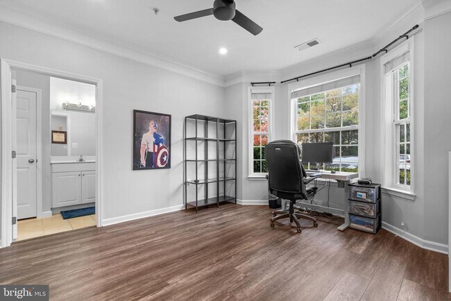 Building Photo - 501 Sunset View Terrace SE