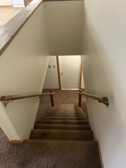 Building Photo - 920 Fairwinds Ct