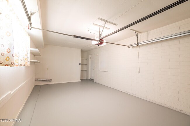 Building Photo - 11208 N 105th Ave