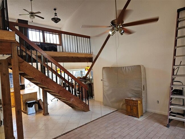 Building Photo - 10191 Oleander Ct