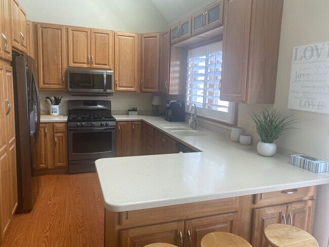 Building Photo - * River Views - Downtown Morgantown - 3 Be...