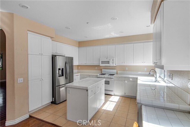 Building Photo - 5960 Abernathy Dr