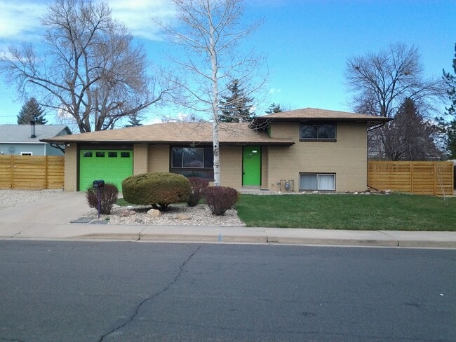 Building Photo - Beautiful Remolded Home
