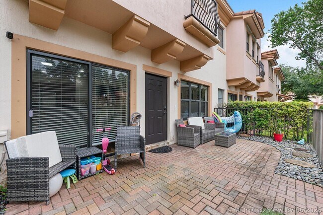 Building Photo - 4755 Cypress Street