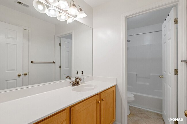 Building Photo - Charming 3BR House in Roswell