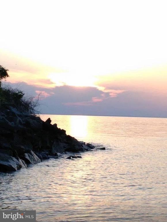 Building Photo - 2492 N Independence Dr