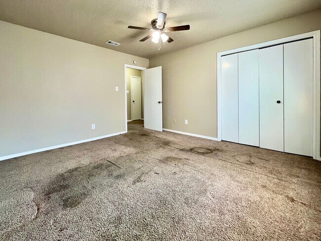 Building Photo - 3051 Olympia Dr