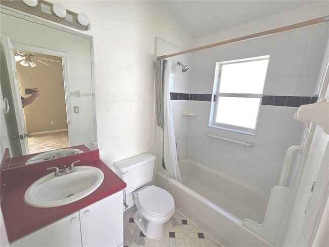 Building Photo - 752 Citrus Dr