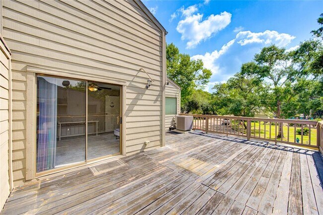 Building Photo - 1602 Prairie Grove Dr