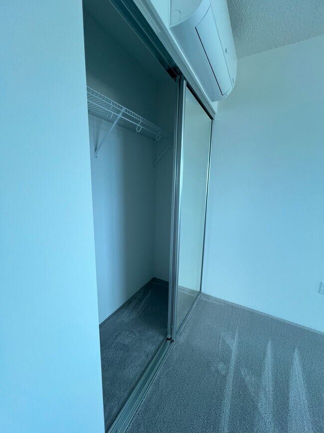 Building Photo - Brand New Kakaako Ililani Condo 2 bedroom ...