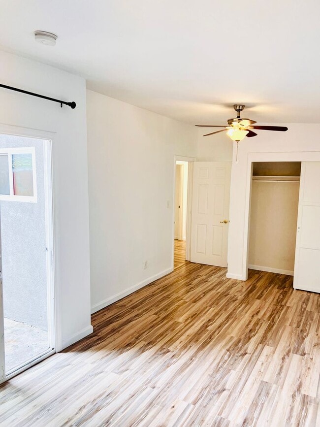 Building Photo - Mid Century Bungalow in prime Clairemont location!