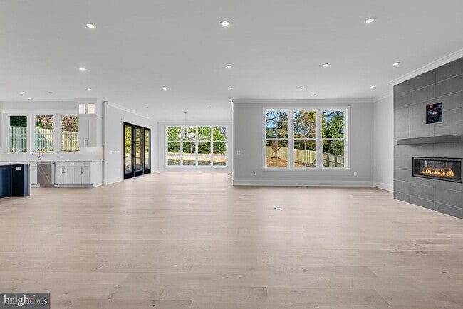 Building Photo - 5613 34th St N