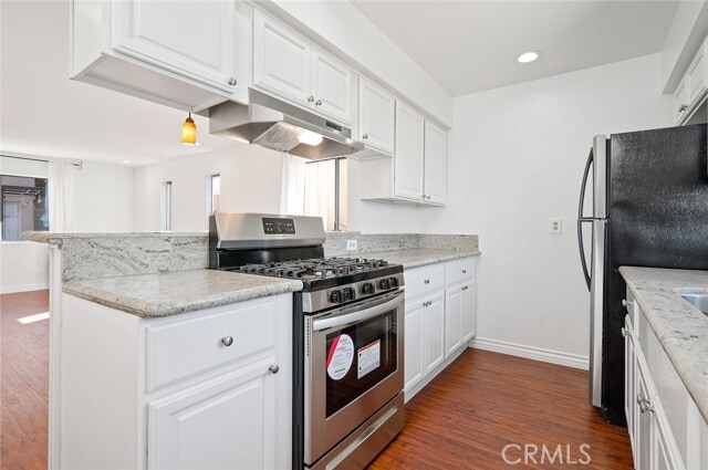 Building Photo - 1021 Coronado Terrace