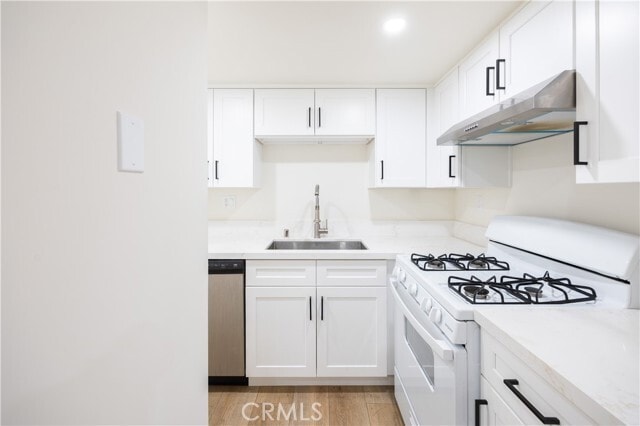 Building Photo - 1132 Elm Ave