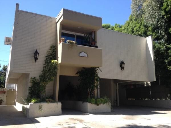 Building Photo - 1815 Camden Ave