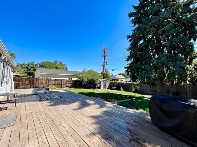 Building Photo - Amazing Littleton Bungalow