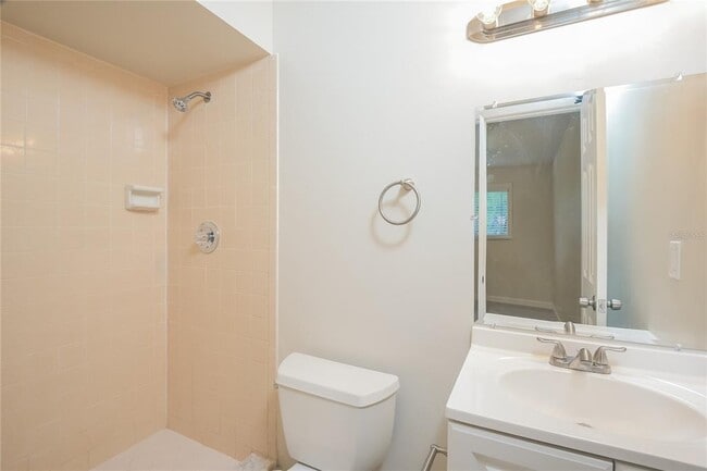 Building Photo - 115 Westwood Dr