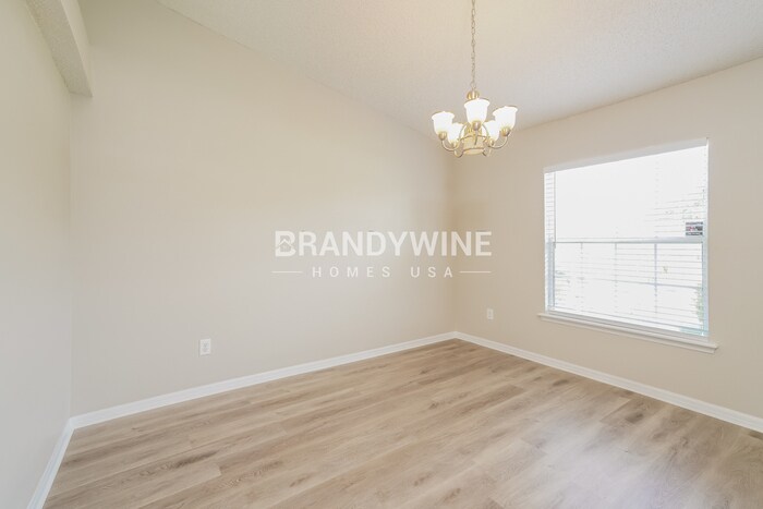 Building Photo - 3159 Wavering Ln