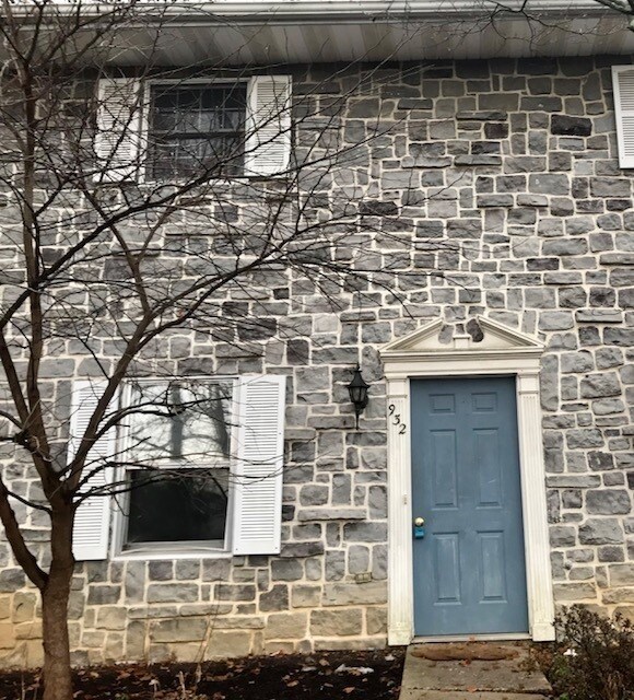 Building Photo - 932 Grantham Rd