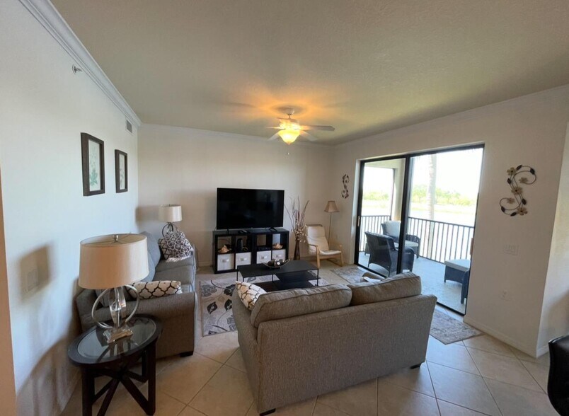 Building Photo - 7015 River Hammock Dr