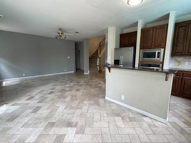 Building Photo - 10204 Tenava Ct