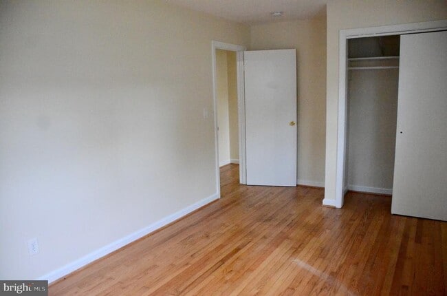 Building Photo - 1442 Rehling Dr