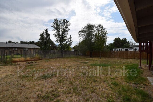 Building Photo - 6131 Misty Way