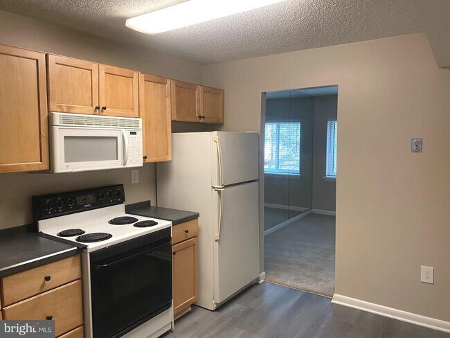 Building Photo - 11723 Karbon Hill Ct